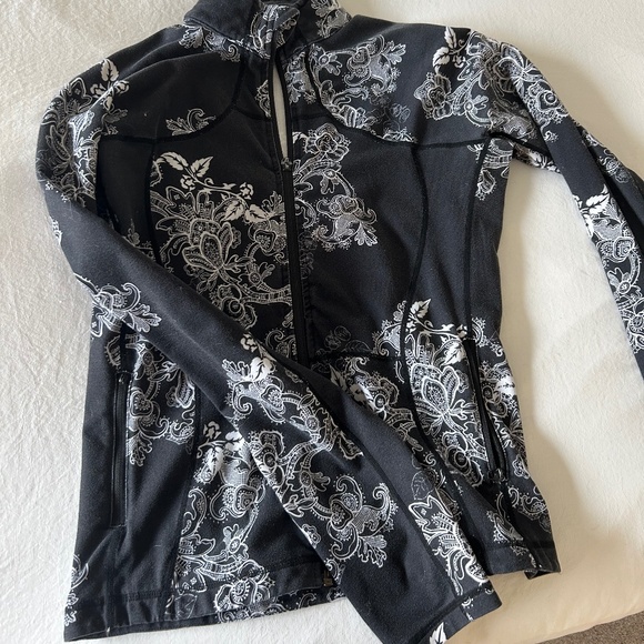 Vintage Lululemon Jacket - Picture 1 of 5